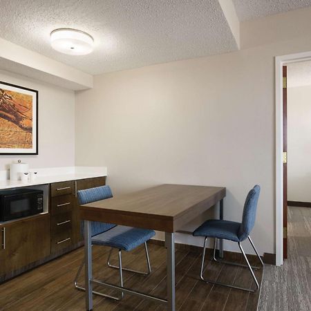 Hampton Inn & Suites Dallas-Mesquite Ngoại thất bức ảnh