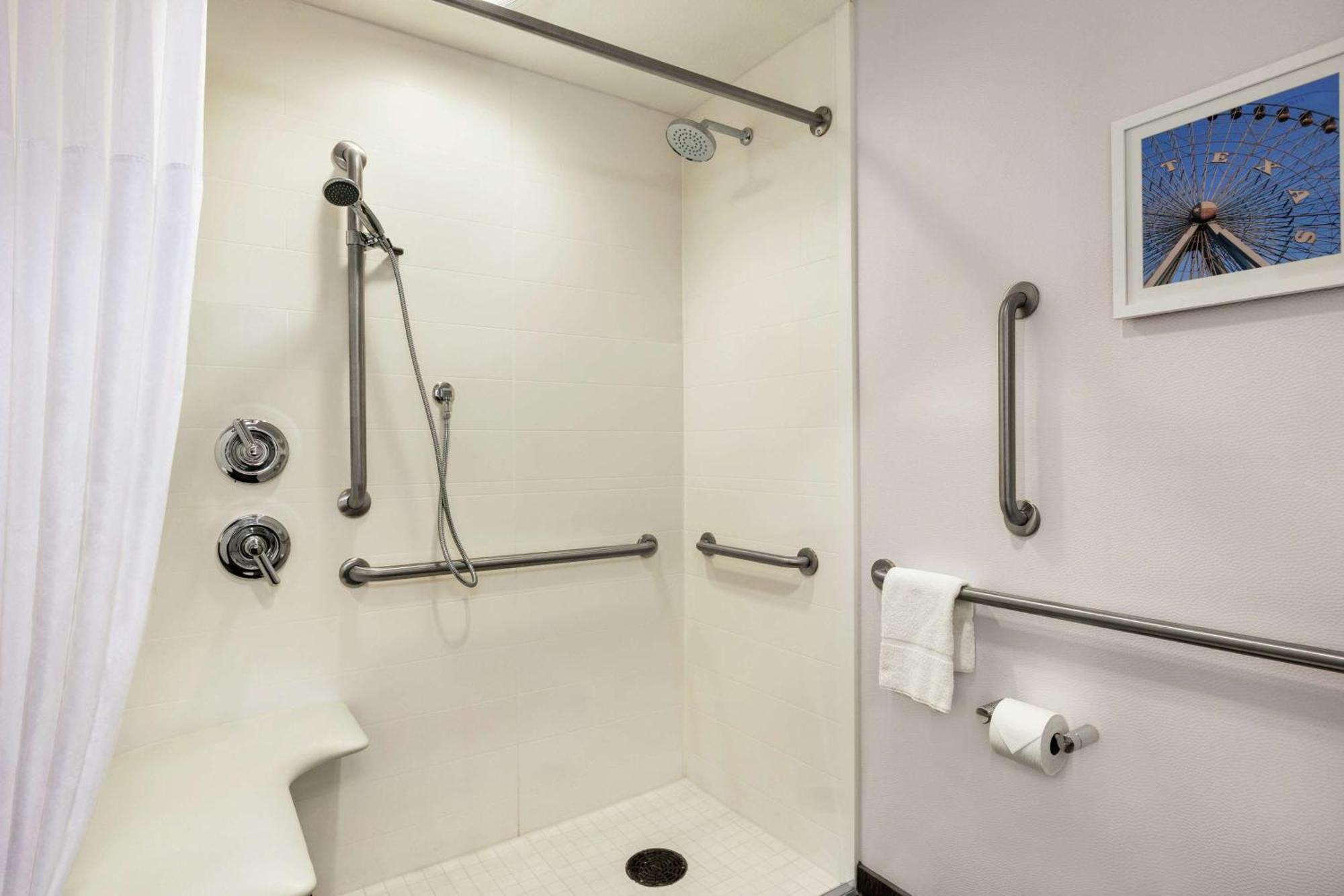 Hampton Inn & Suites Dallas-Mesquite Ngoại thất bức ảnh