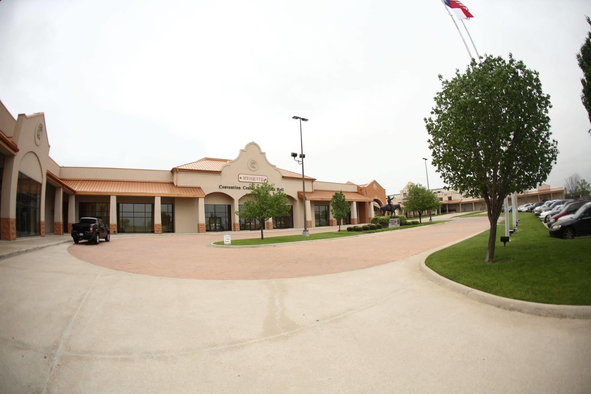 Hampton Inn & Suites Dallas-Mesquite Ngoại thất bức ảnh